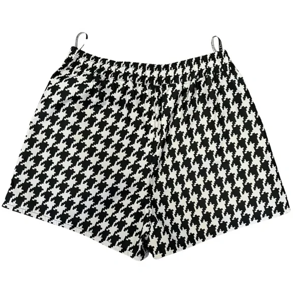 Christian Dior Houndstooth Shorts - Picture 2 of 8